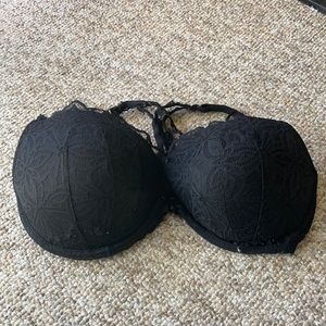 Victoria’s Secret-Pink bra